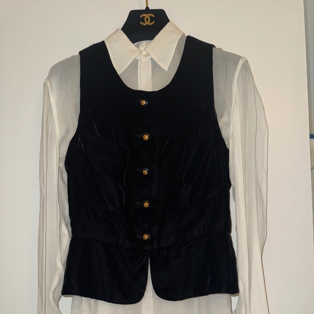 Chanel Rare Vintage Autumn 1993 Crop-Top